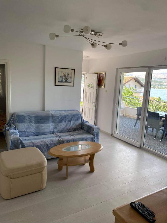 Genesis Lägenhet Trogir Exteriör bild