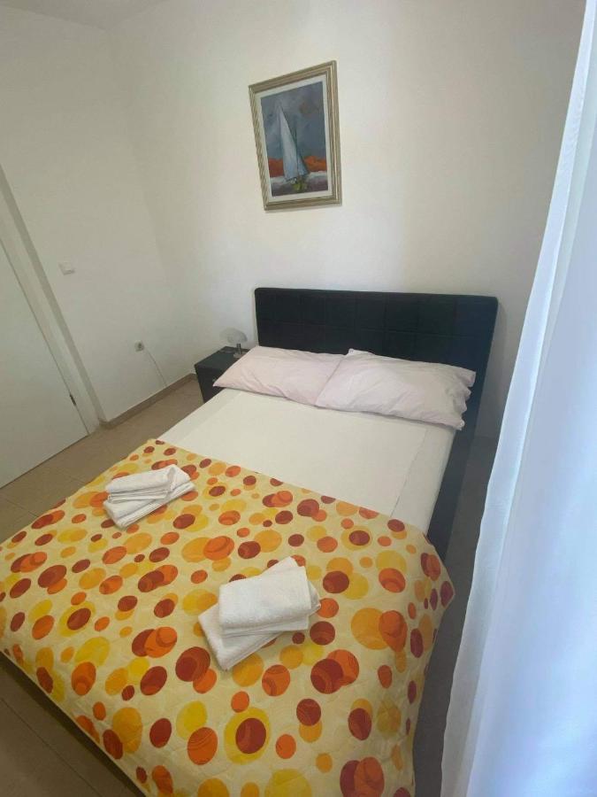 Genesis Lägenhet Trogir Exteriör bild